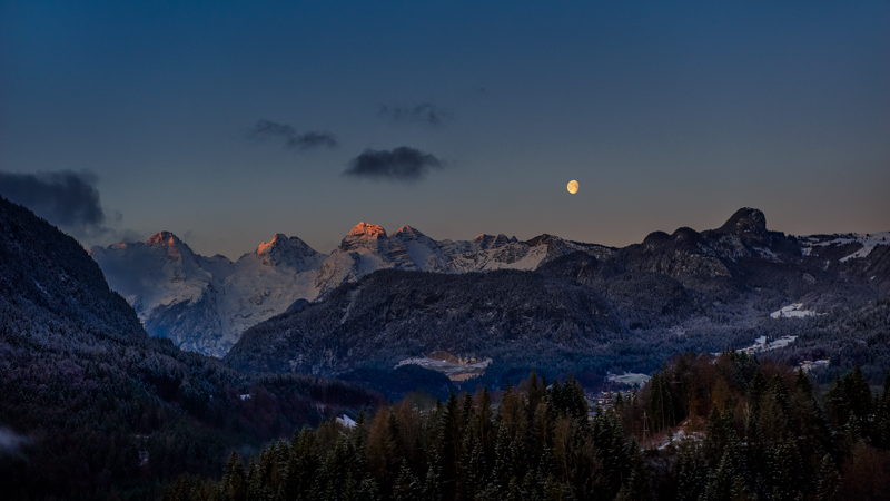 Weihnachts-Retreat 2025 live und online